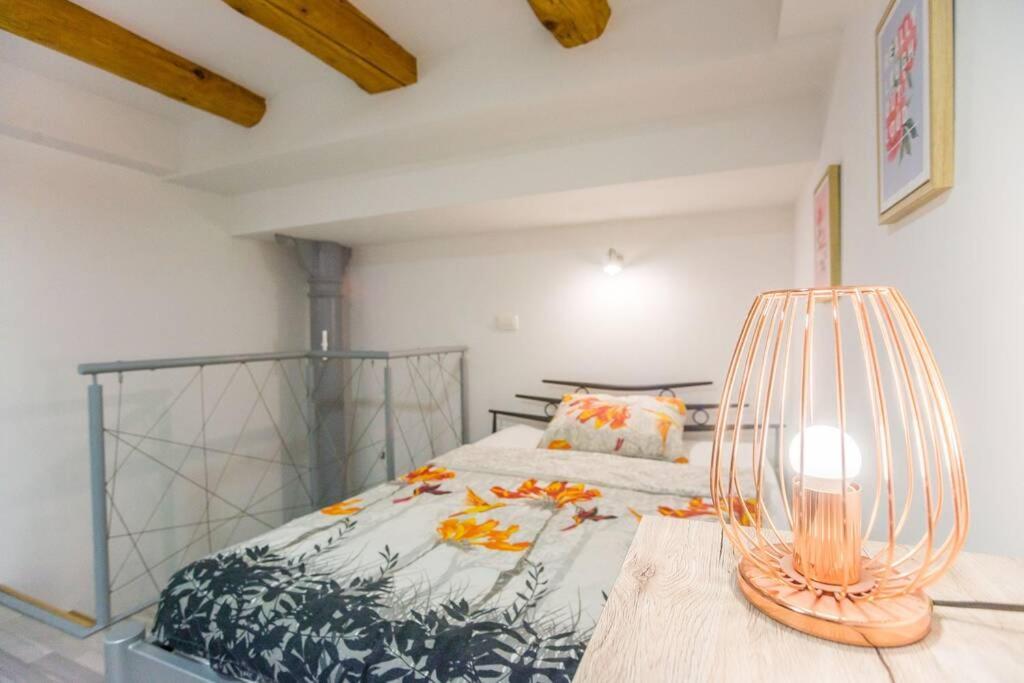 Apartma N'Poznam Tobacna Любляна Екстериор снимка